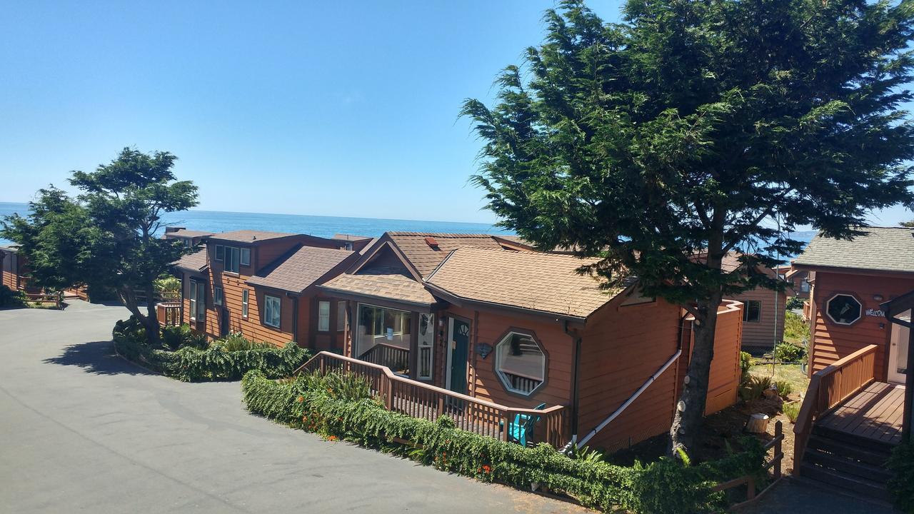 White Rock Resort Smith River Exterior photo